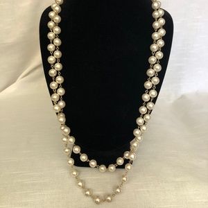 VTG 80s Long Faux Pearl Strand Necklace